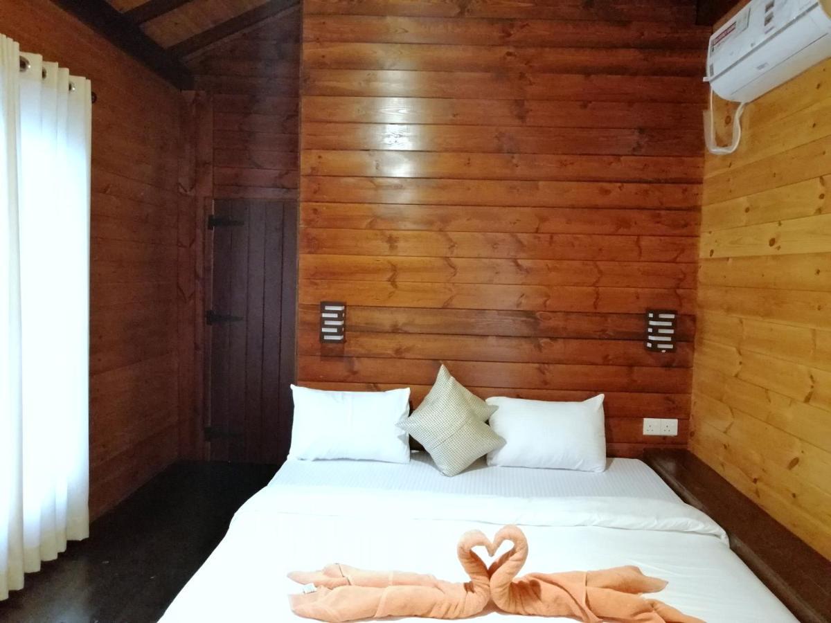 The Cabin Ella Exterior foto